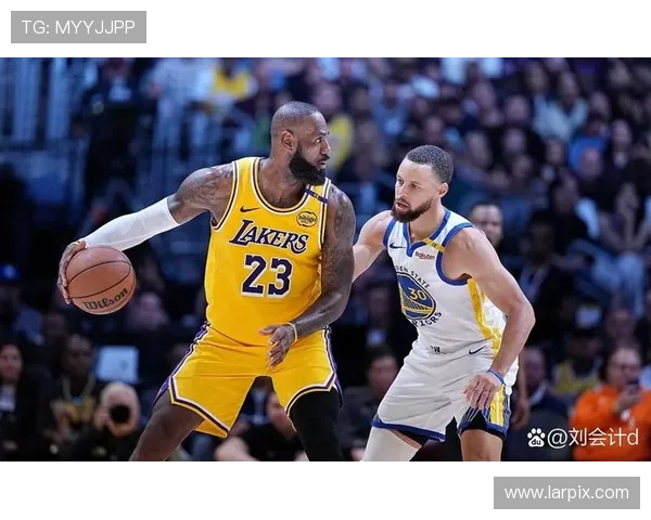 NBA赛季大幕开启 詹姆斯与库里再度对决 众星云集激战正酣
