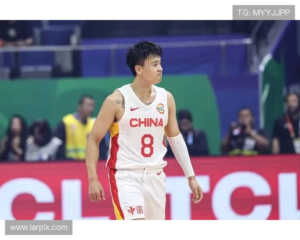 中国男篮新星崛起 亚洲杯赛场拼搏进步 展现无限潜力