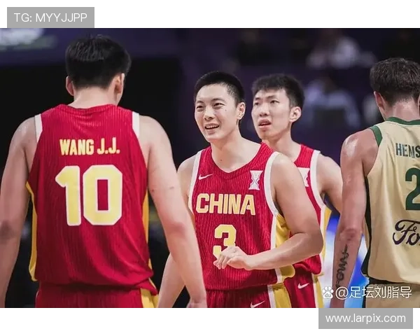 中国男篮力克澳大利亚晋级奥运资格赛决赛 展现顽强拼搏精神