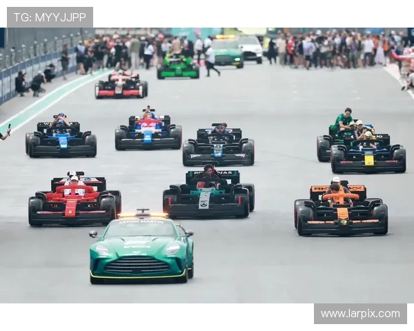 F1赛季最新动态：红牛领跑、法拉利挑战升级、梅赛德斯复苏势头强劲