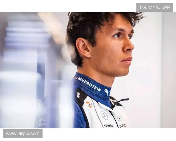 新赛季F1格局生变车队升级规则调整引发激烈争夺冠军悬念升温车手角逐